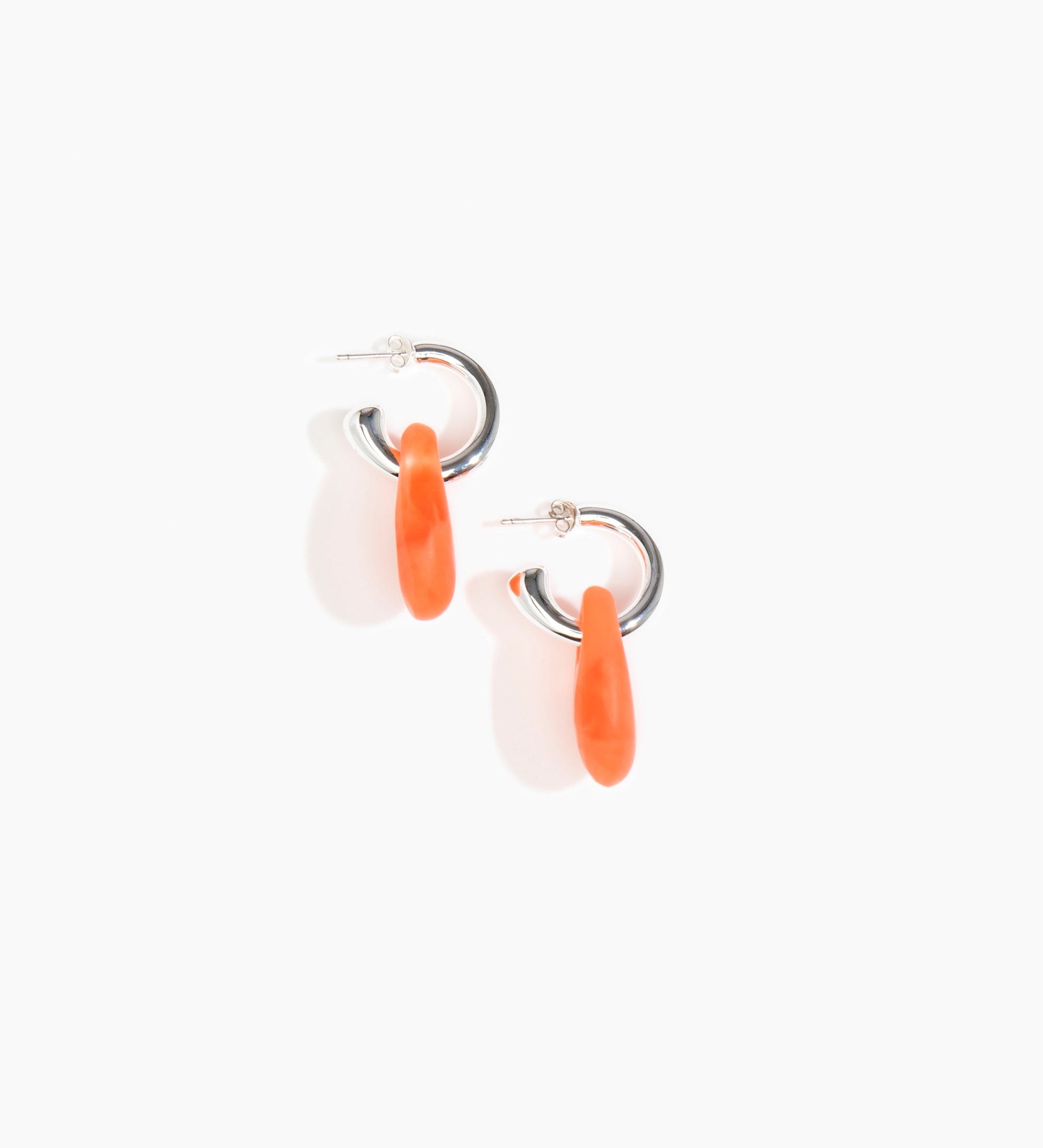 Dinosaur Designs Small Rock Hoop Earrings Earrings in Lychee Colour resin with Silver-Plated Brass Hoop Material