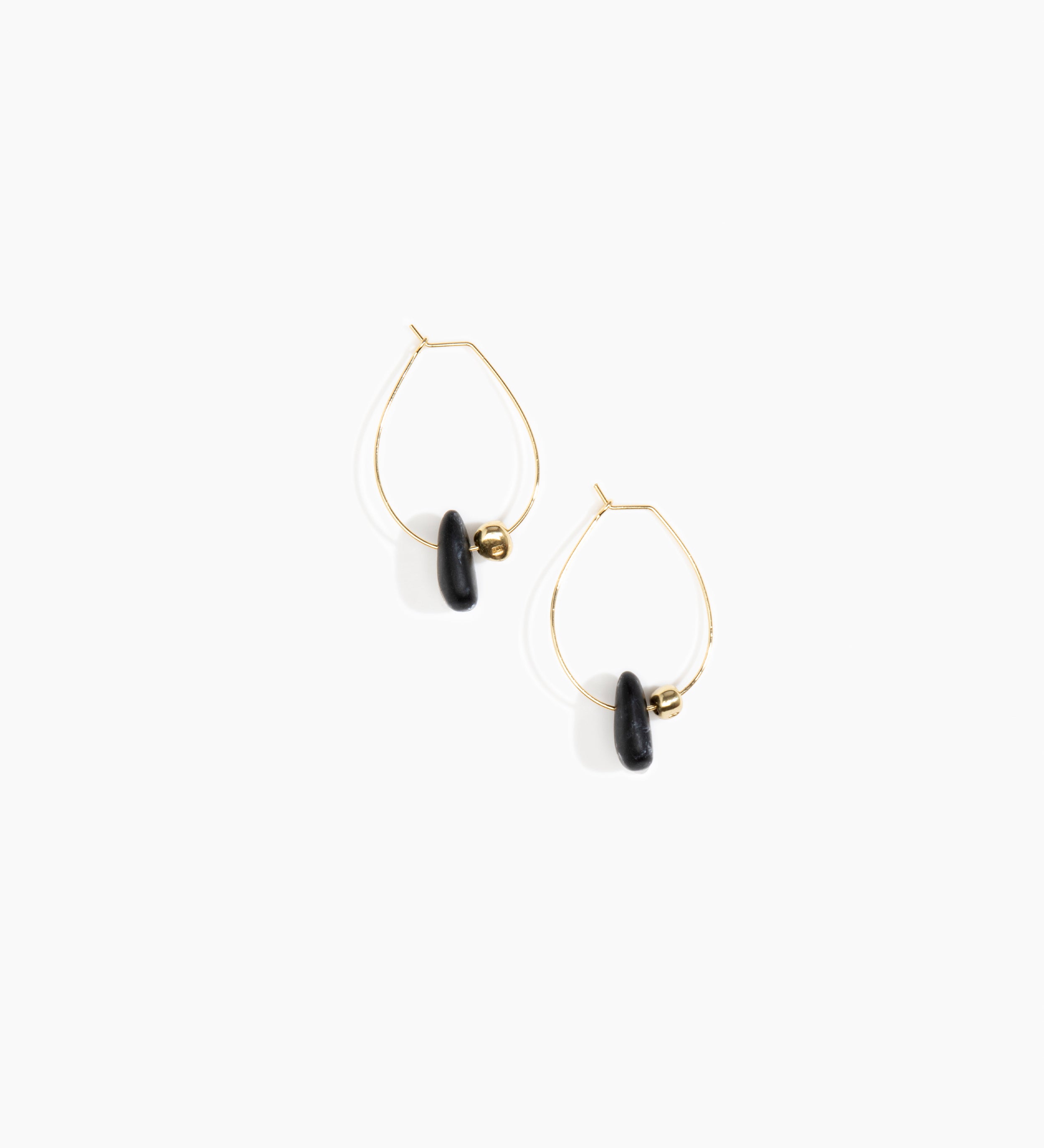 Dinosaur Designs Joie De Vivre Hoop Earrings Earrings in Black Marble Colour resin with Gold-Filled Material