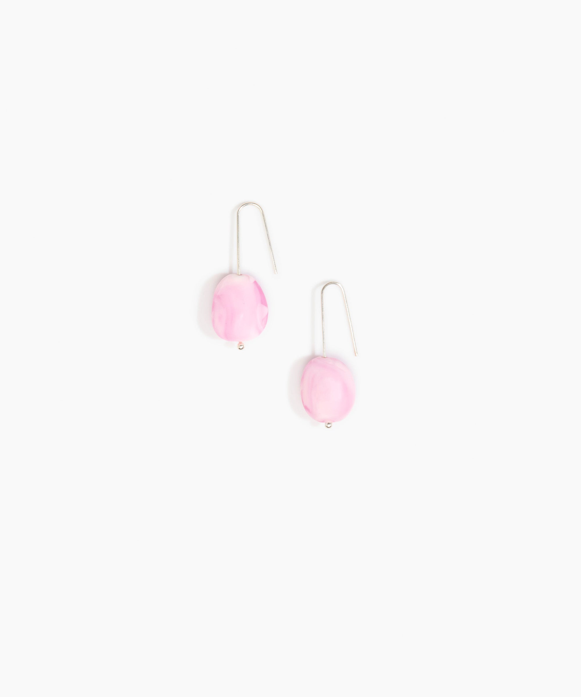 Dinosaur Designs Earth Wire Earrings Earrings in Shell Pink Colour resin with 925 Sterling Silver Material